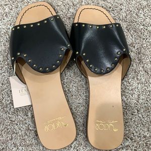 Victor Italian brand slipper